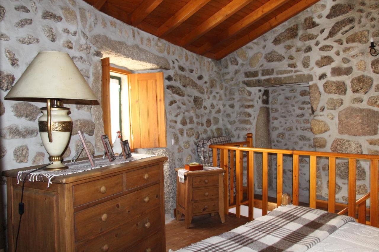 Maison d'hôtes Casa D'Avo Maria à Seia Extérieur photo