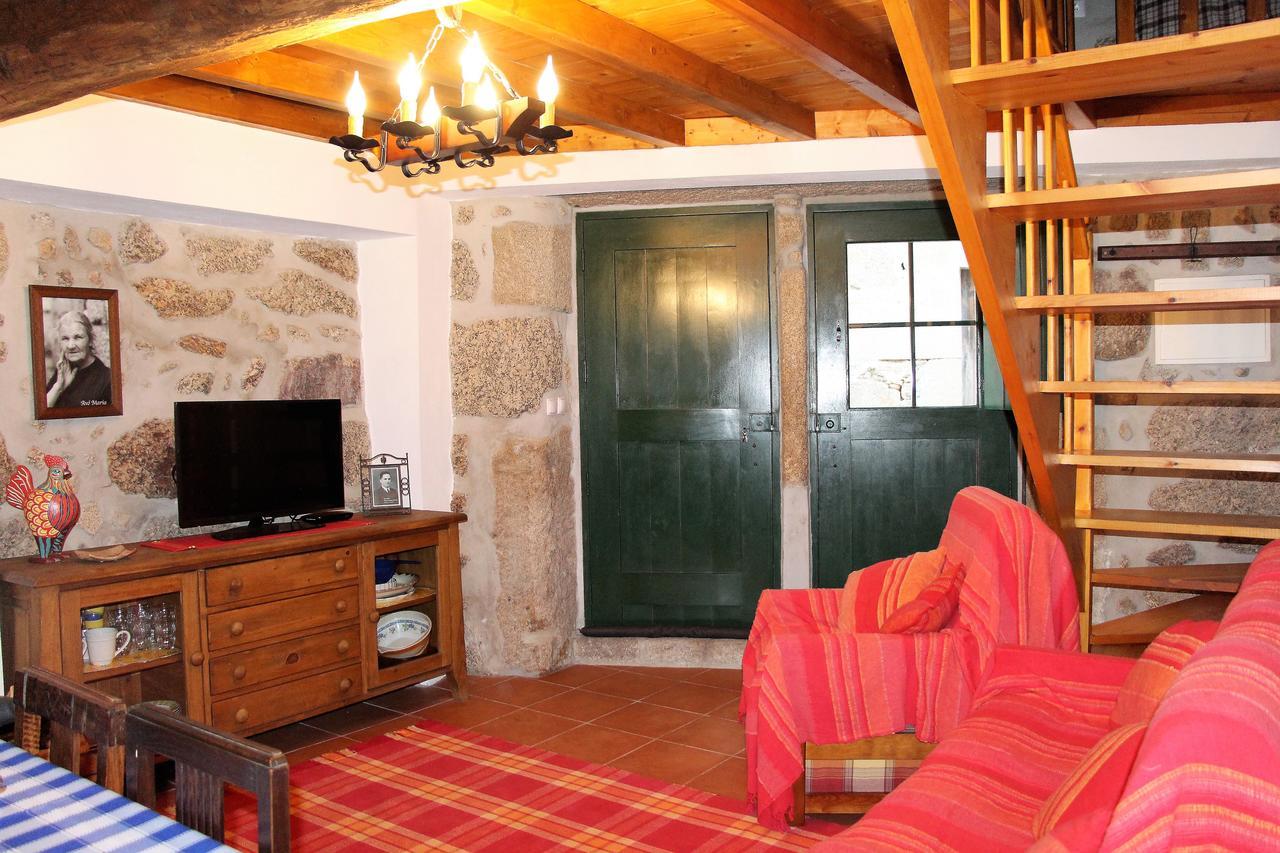 Maison d'hôtes Casa D'Avo Maria à Seia Extérieur photo